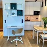 Apartment Lootsi Haven - Modern With Free Parking *
