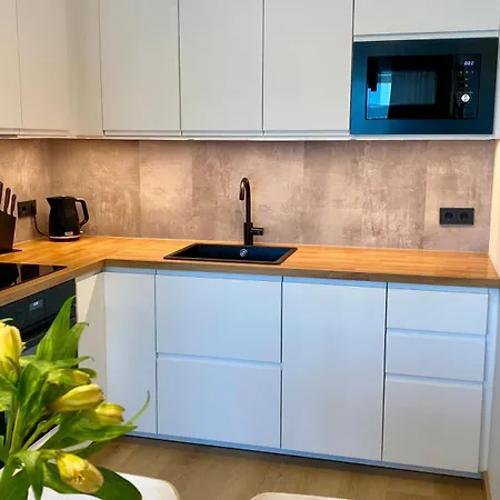 Lootsi Haven - Modern With Free Parking *