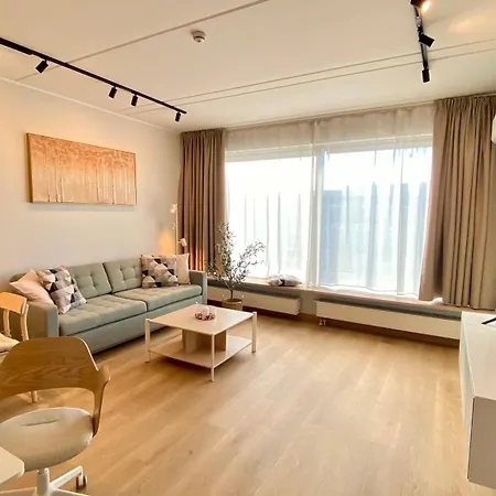 Lootsi Haven - Modern With Balcony Apartment *